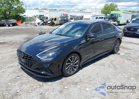 2021 Hyundai Sonata Limited z USA, uszkodzony, nr VIN 5NPEH4J29MH117459